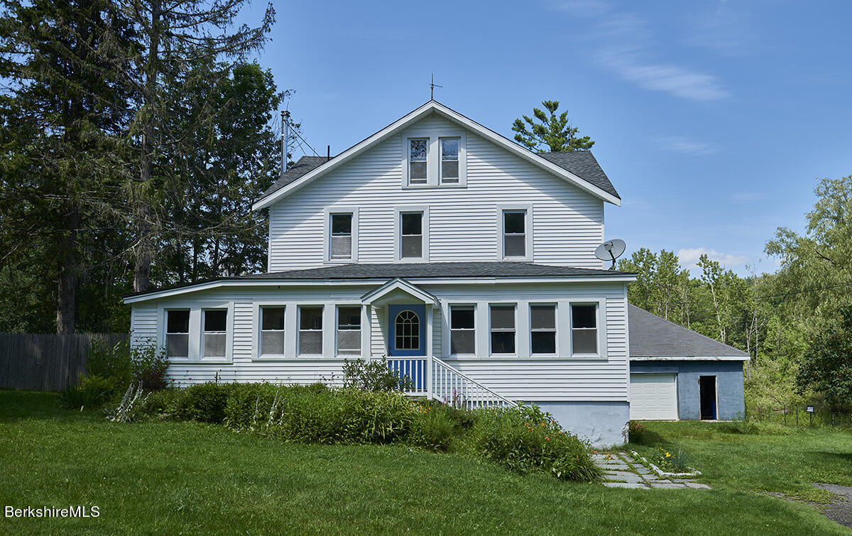 212 Sandisfield Road Sandisfield, MA 01255 - Photo 1 of 41 Main house