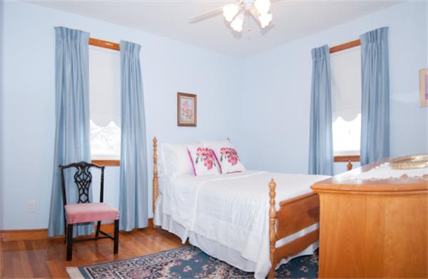 8 Irving Street Winchester, MA 01890 - Photo 10 of 12