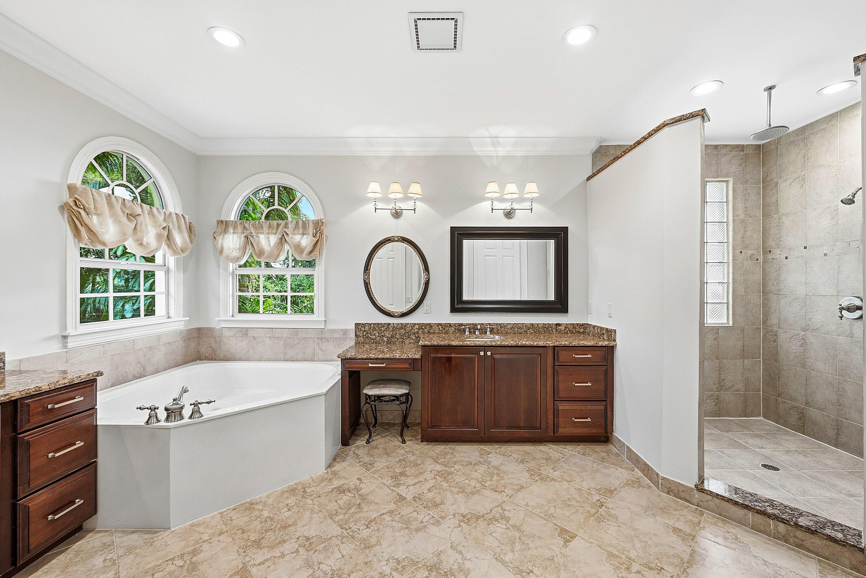 228 Orange Tree Drive Atlantis, FL 33462 - Photo 31 of 73 034-228OrangeTreeDrive-Atlantis-FL-33462