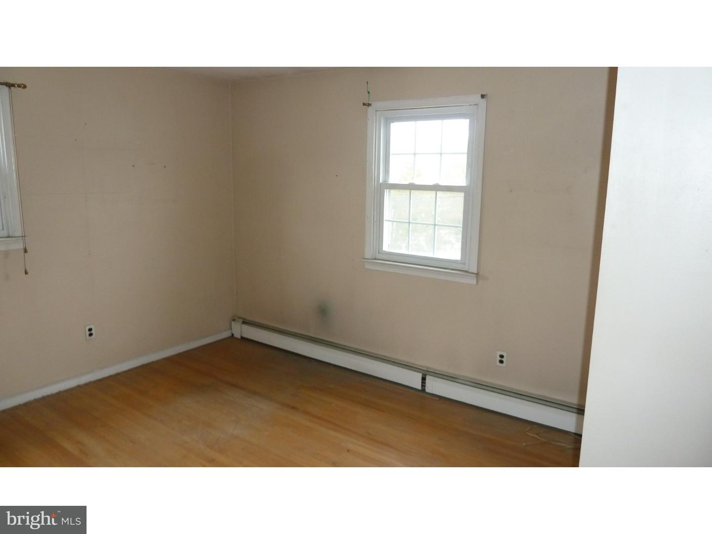 427 Old Erial Road Sicklerville, NJ 08081 - Photo 11 of 18 Gallery Image 11