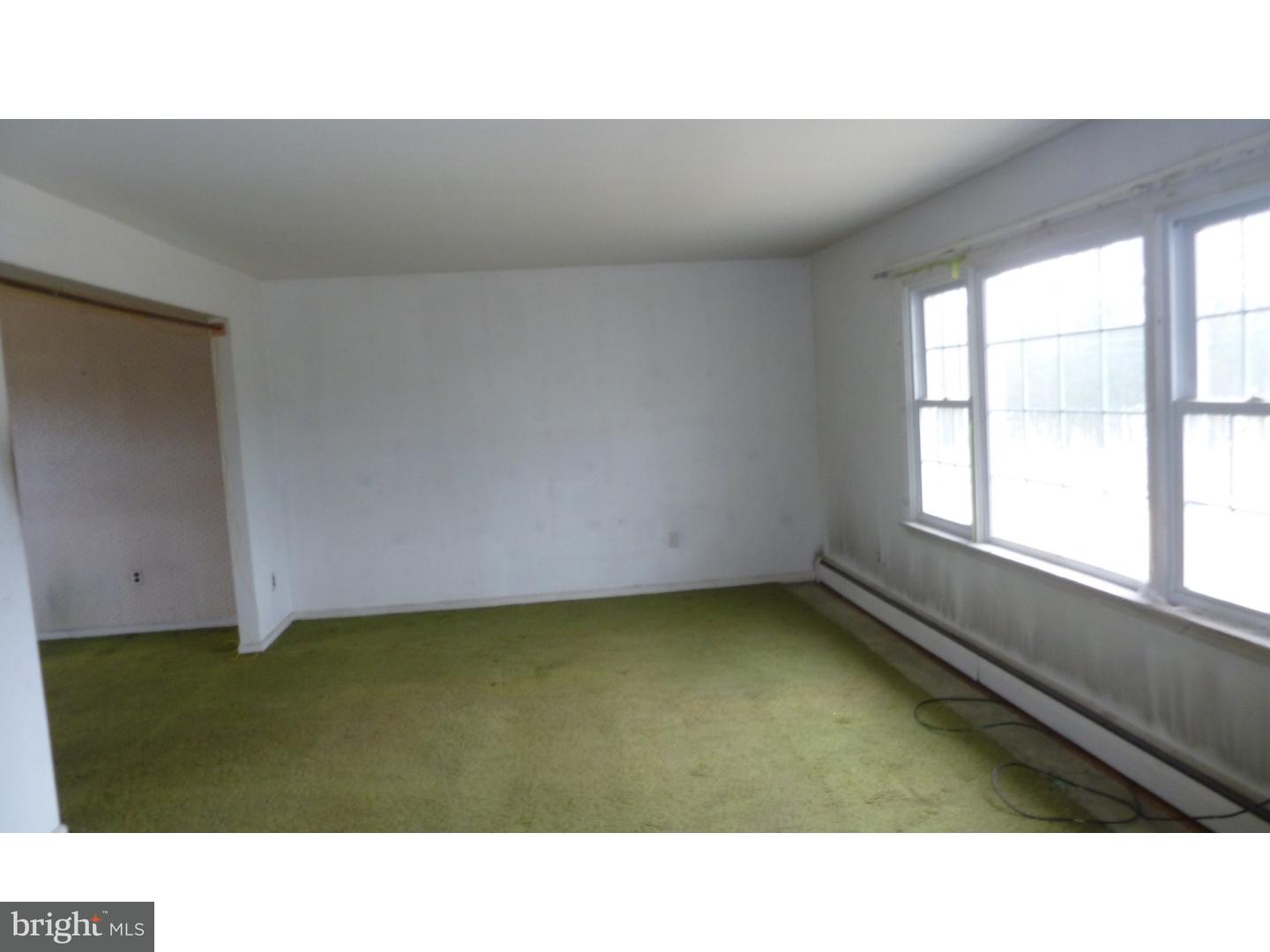 427 Old Erial Road Sicklerville, NJ 08081 - Photo 3 of 18 Gallery Image 3
