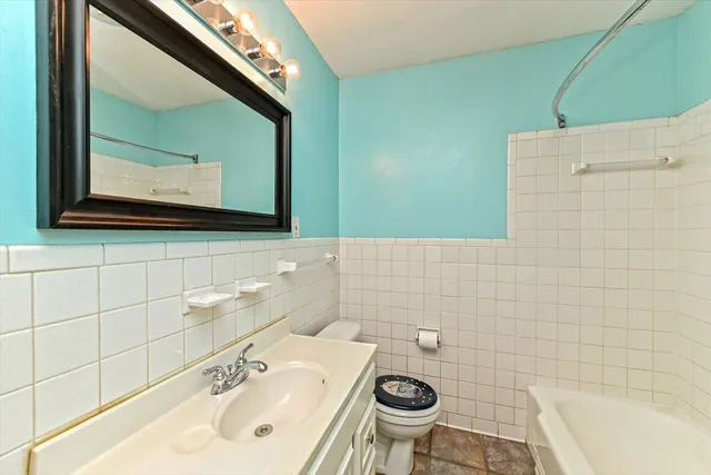 $2,900 | 5205 Brookdale Lane, Austin, TX 78723