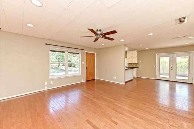 $2,900 | 5205 Brookdale Lane, Austin, TX 78723