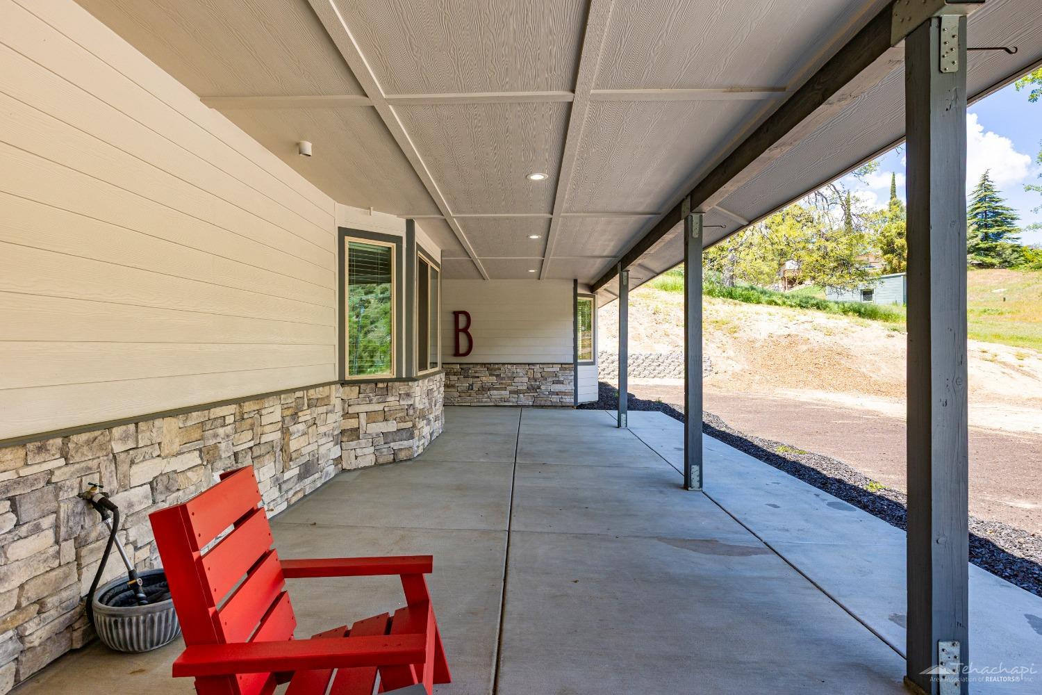 26004 Bear Valley Road Tehachapi, CA 93561 - Photo 5 of 52 Gallery Image 5