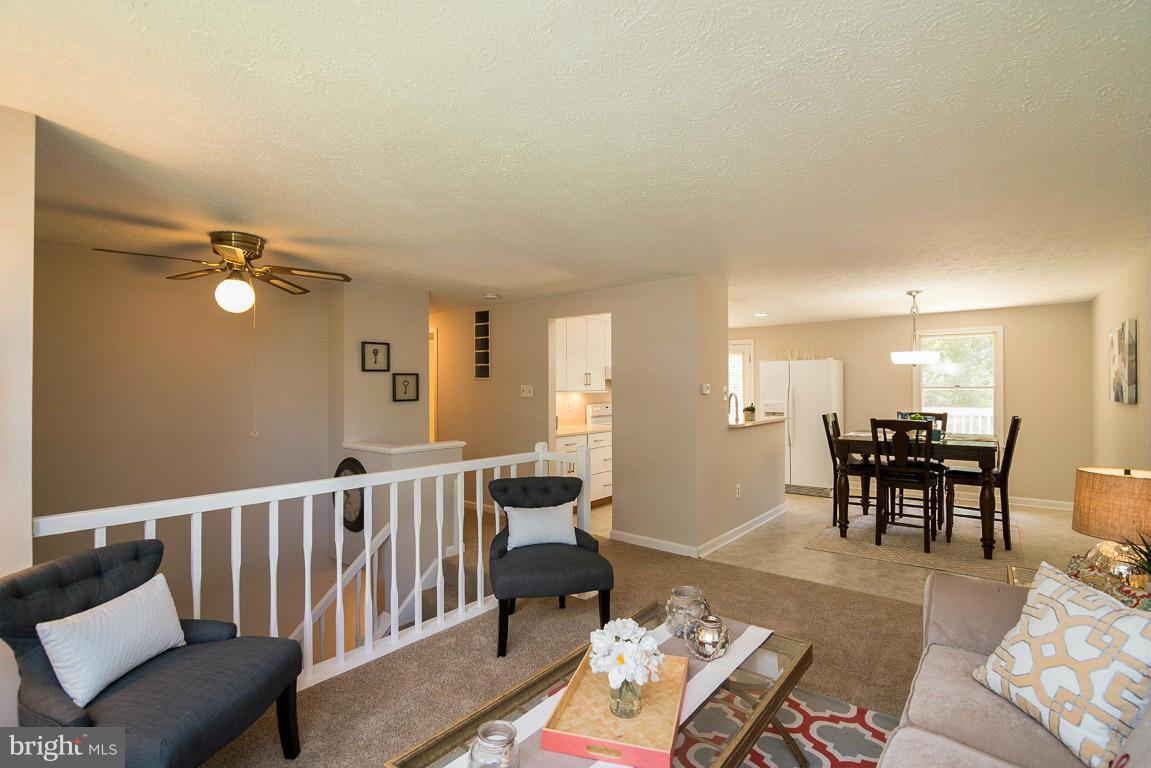 4303 Serpentine Road Middletown, MD 21769 - Photo 5 of 27 Living Room