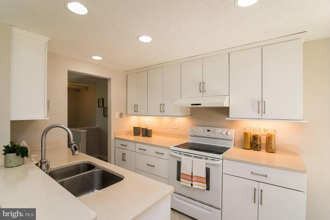 4303 Serpentine Road Middletown, MD 21769 - Photo 8 of 27 Kitchen
