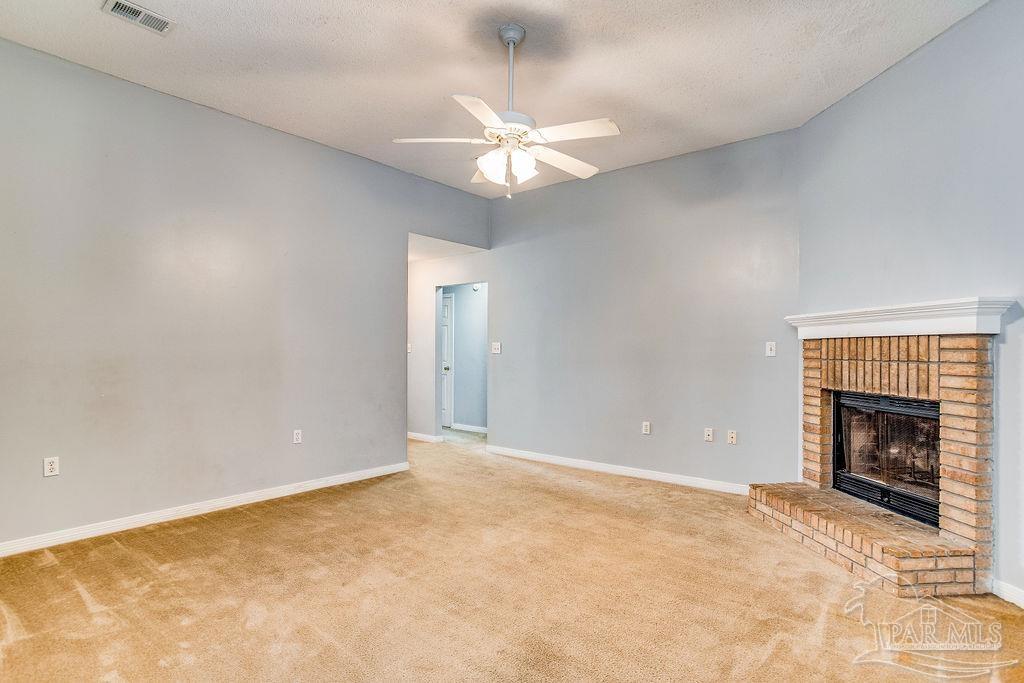 303 Rue Dianne Mary Esther, FL 32569 - Photo 12 of 31
