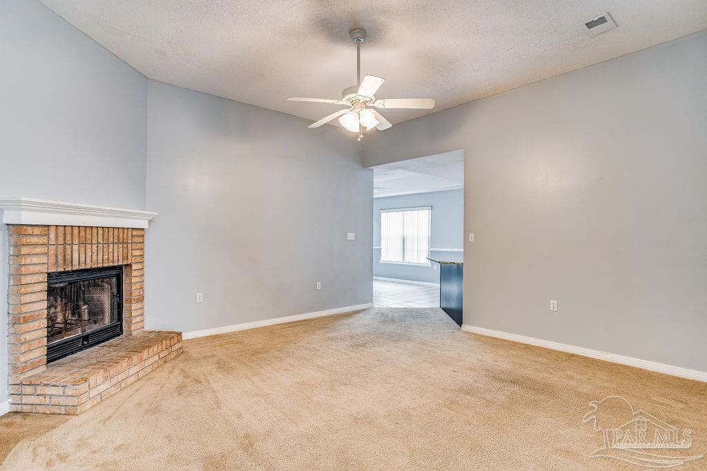 303 Rue Dianne Mary Esther, FL 32569 - Photo 13 of 31