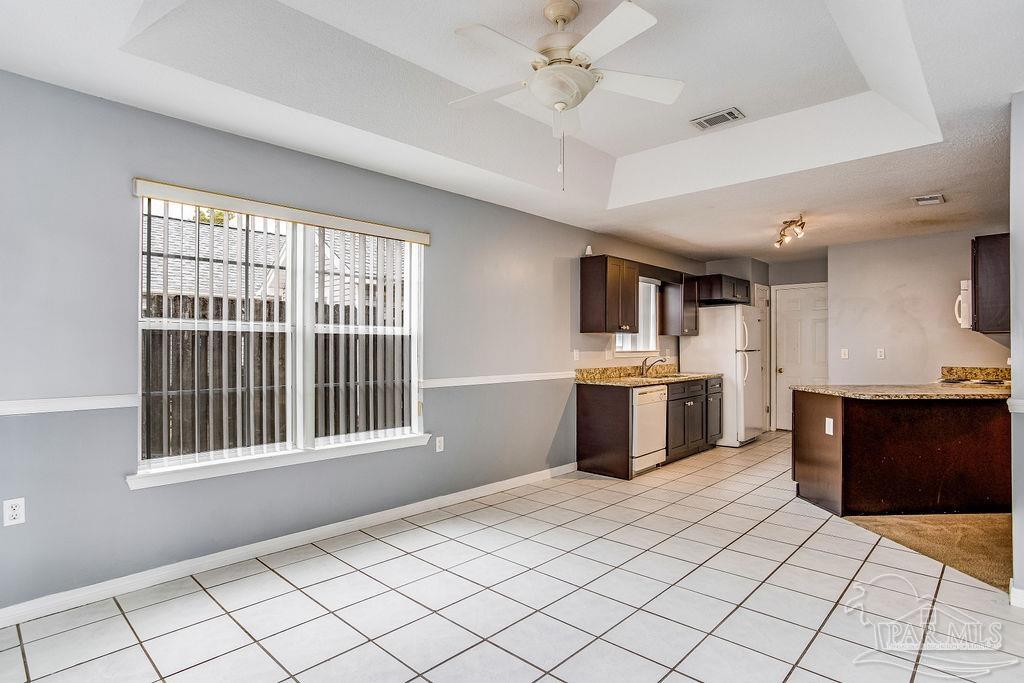 303 Rue Dianne Mary Esther, FL 32569 - Photo 8 of 31