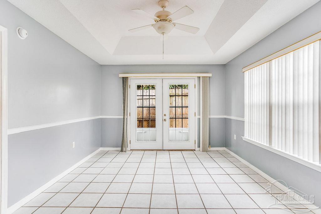 303 Rue Dianne Mary Esther, FL 32569 - Photo 10 of 31
