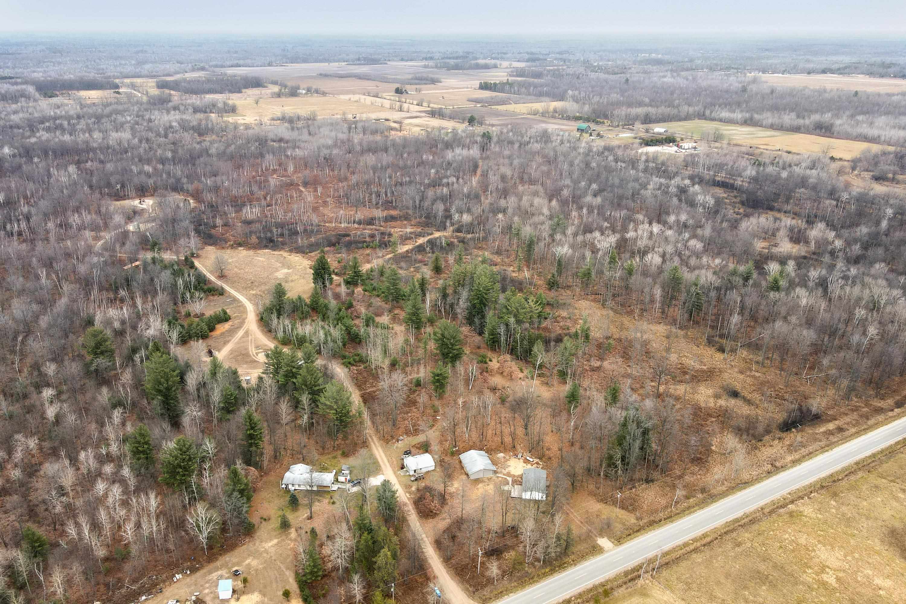 676 West Howard Road Beaverton, MI 48612 - Photo 35 of 38