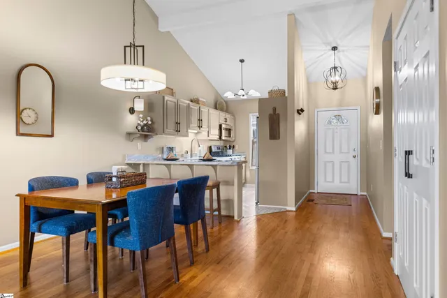 $235,000 | 9 C Hollywoods Lane, Simpsonville, SC 29681