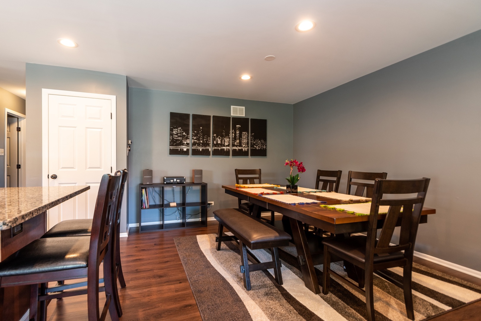 16046 Eagle Ridge Drive Tinley Park, IL 60477 - Photo 5 of 14 a view of a dining room with furniture