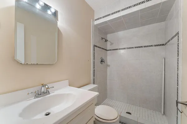 $399,900 | 7916 61st Avenue North, New Hope, MN 55428