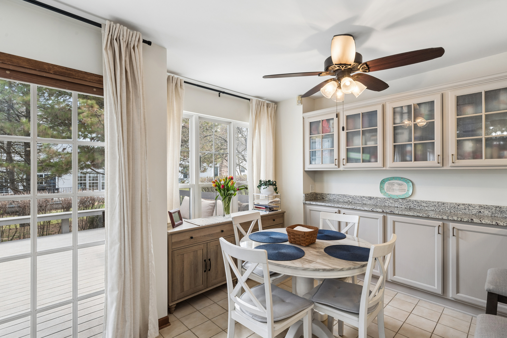 36143 North Springbrook Lane Gurnee, IL 60031 - Photo 8 of 28