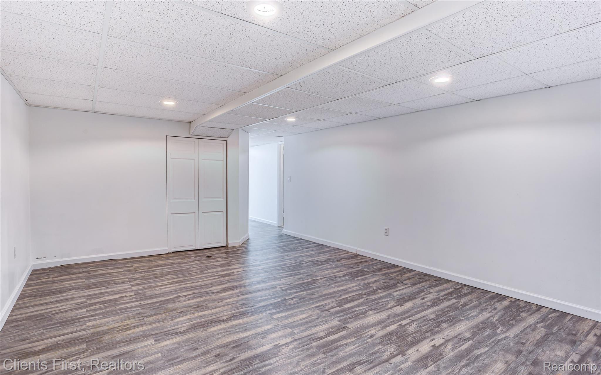 1732 Morton Taylor Road Canton, MI 48187 - Photo 57 of 66 1732 morton taylor interiors (35).jpg
