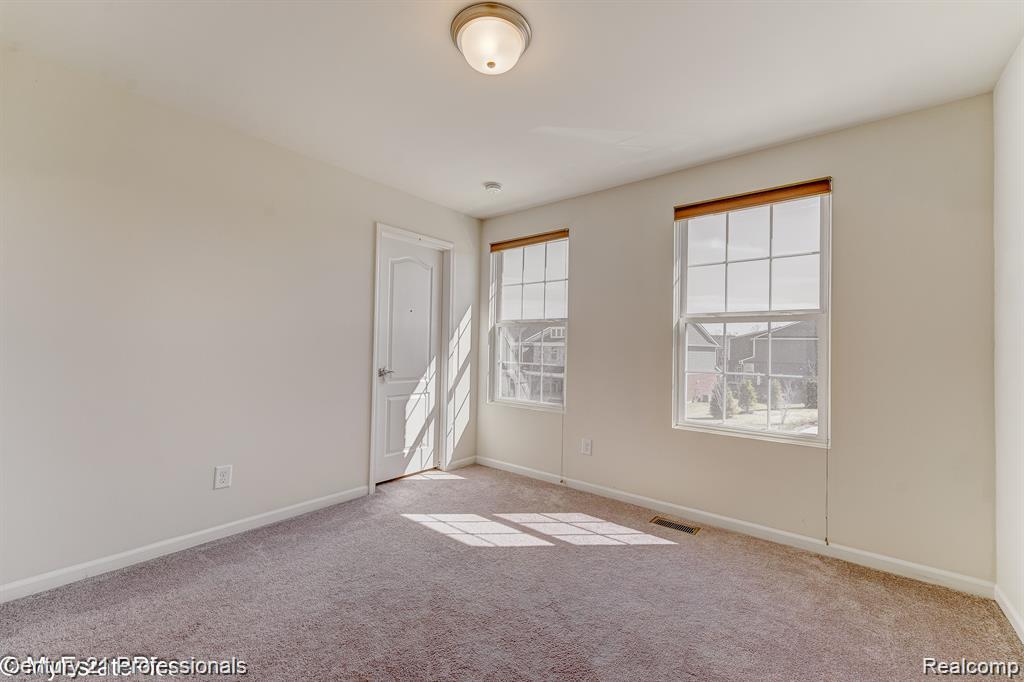 43646 Prospect Lane Novi, MI 48375 - Photo 22 of 39
