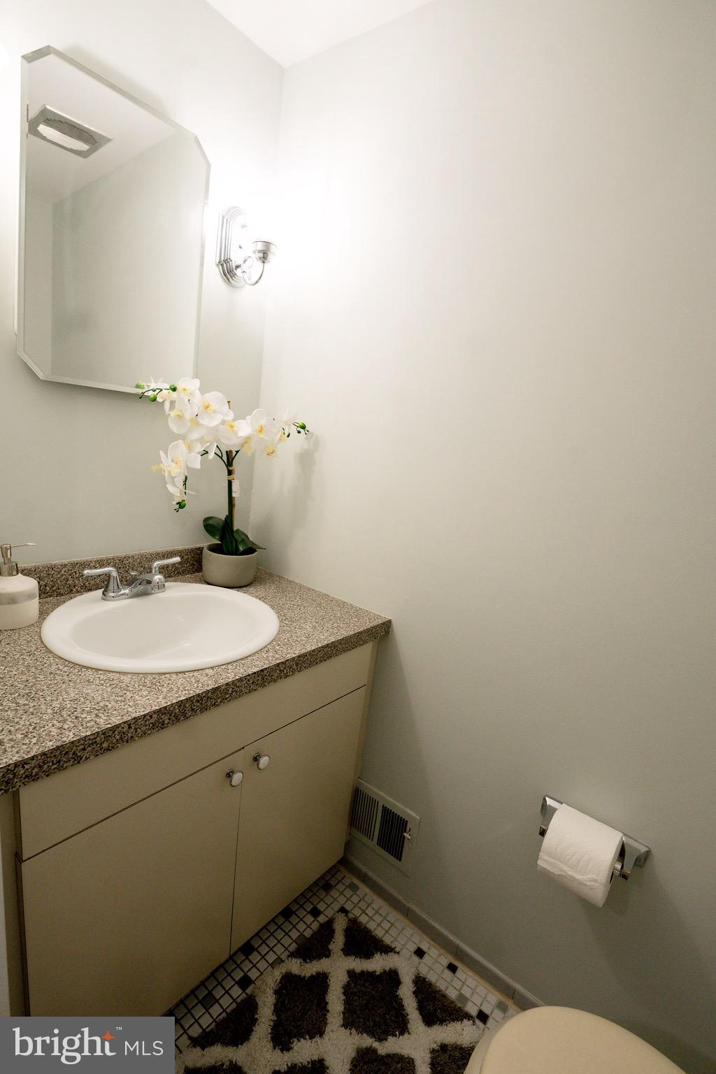 10949 Amherst Avenue, Unit 2 Silver Spring, MD 20902 - Photo 8 of 16 Gallery Image 8