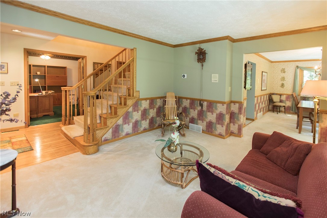 8016 Poorman Road Vermilion, OH 44089 - Photo 4 of 34