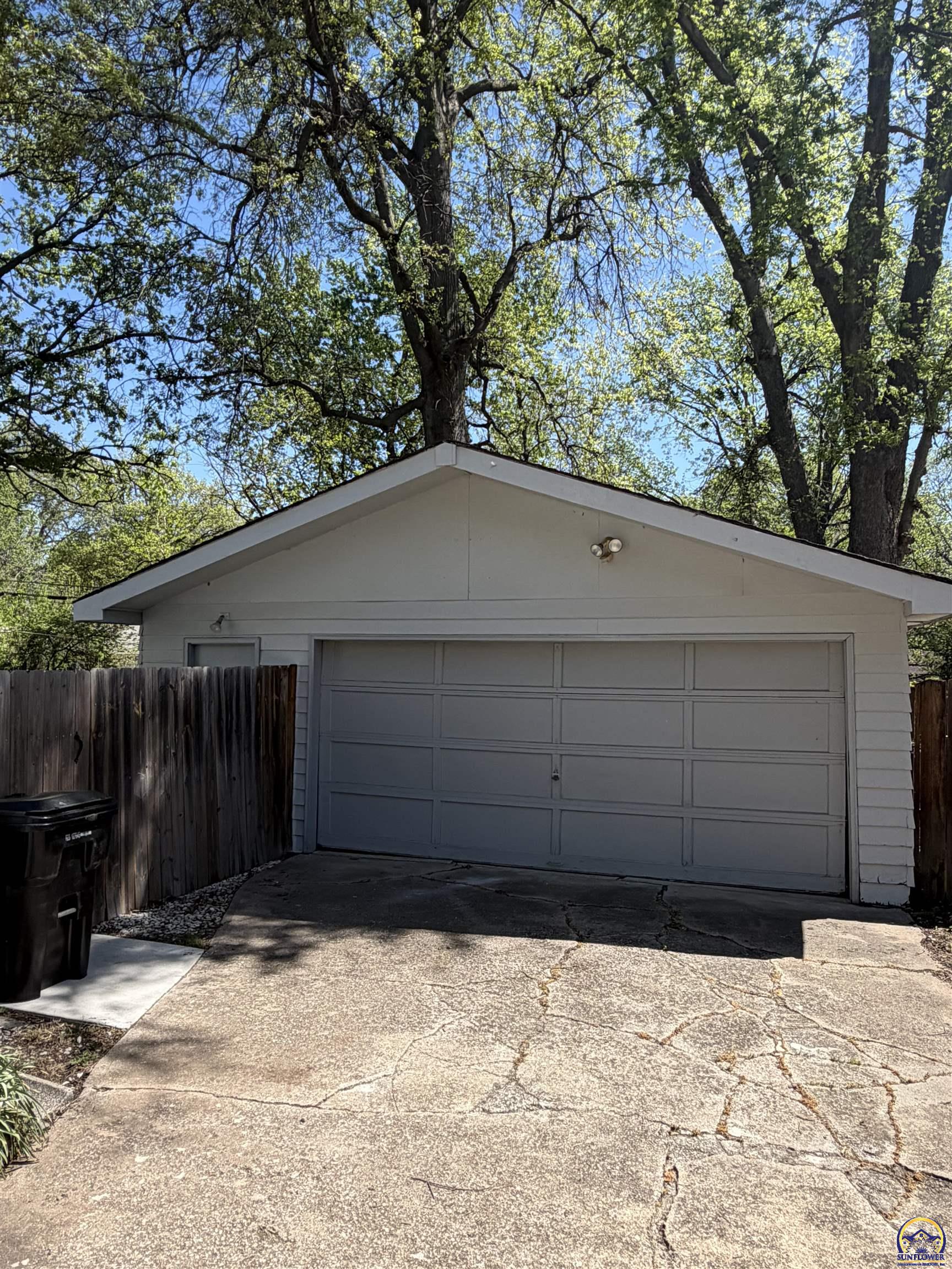 1812 Southwest Webster Avenue Topeka, KS 66604 - Photo 25 of 25