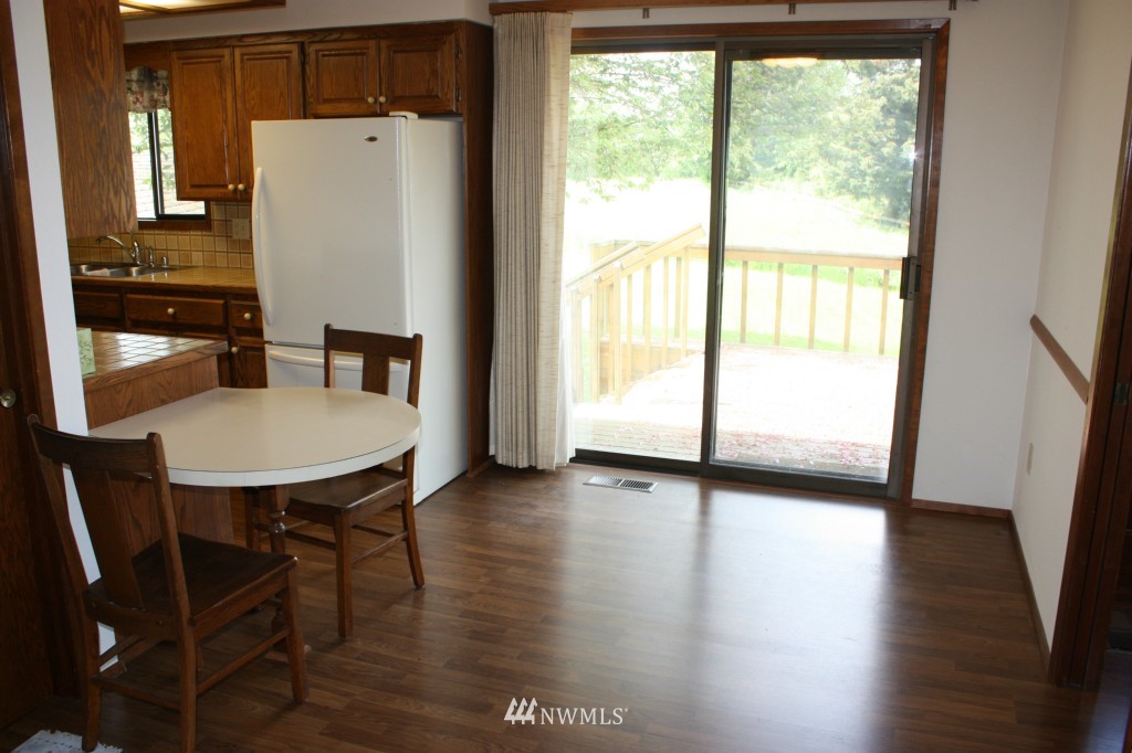 9565 Swartwood Road Sumas, WA 98295 - Photo 2 of 22