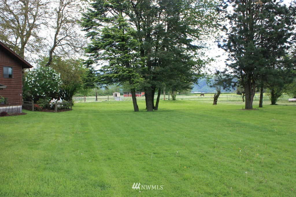 9565 Swartwood Road Sumas, WA 98295 - Photo 14 of 22