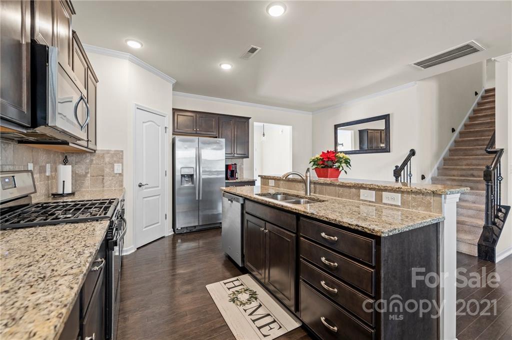 480 Twelve Oaks Lane, Unit 29 Fort Mill, SC 29708 - Photo 9 of 23 Gallery Image 9