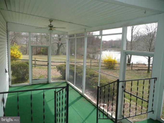 5502 Bonnie Brook Road Cambridge, MD 21613 - Photo 11 of 18 Porch