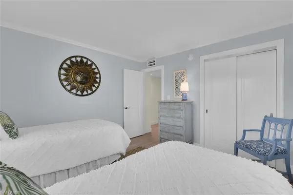$8,500 | 3200 Gulf Shore Boulevard North, Unit 105, Naples, FL 34103