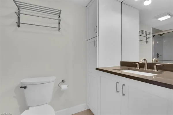 $8,500 | 3200 Gulf Shore Boulevard North, Unit 105, Naples, FL 34103