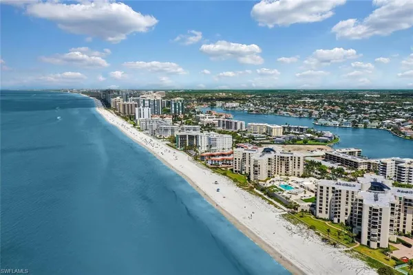 $8,500 | 3200 Gulf Shore Boulevard North, Unit 105, Naples, FL 34103