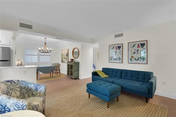 $8,500 | 3200 Gulf Shore Boulevard North, Unit 105, Naples, FL 34103