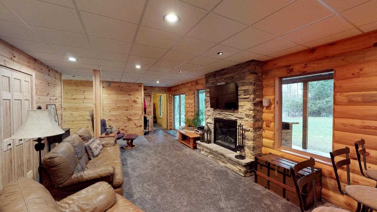 1847 Round Lake Road Interlochen, MI 49643 - Photo 21 of 35 1846323-20.JPG