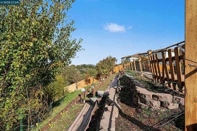 $1,038,300 | 5701 Oakmont Drive, Richmond, CA 94806