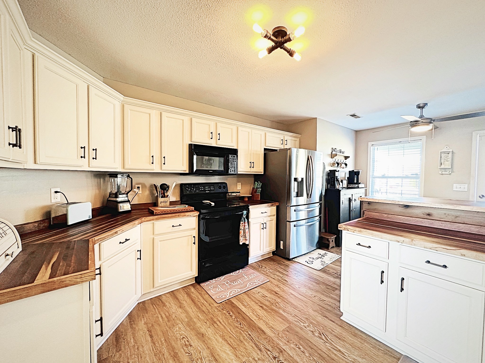 3382 Shivas Road Clarksville, TN 37042 - Photo 8 of 46 Gallery Image 8