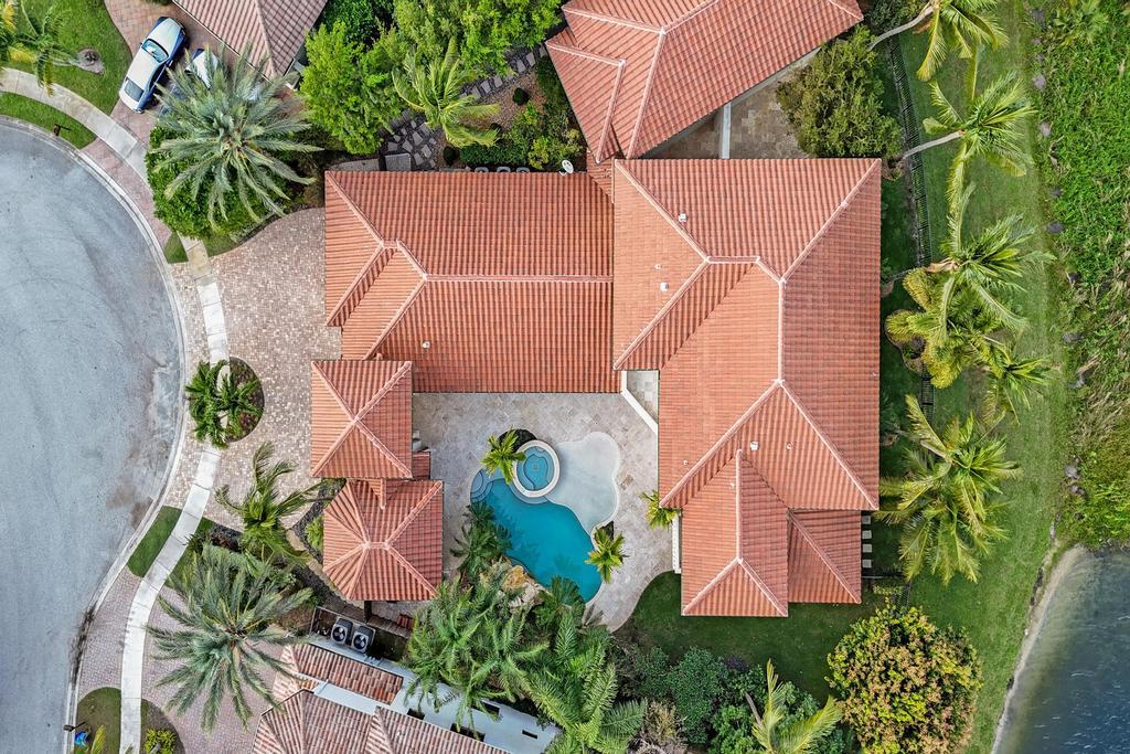 17654 Circle Pond Court Boca Raton, FL 33496 - Photo 17 of 106 DJI_20250219163544_0047_D