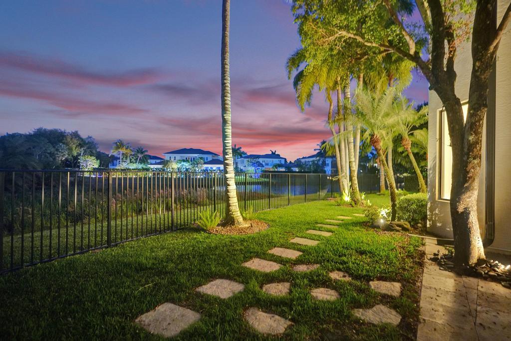 17654 Circle Pond Court Boca Raton, FL 33496 - Photo 8 of 106 DSC05596