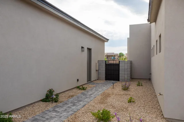 $2,390,000 | 28909 North 161st Place, Scottsdale, AZ 85262