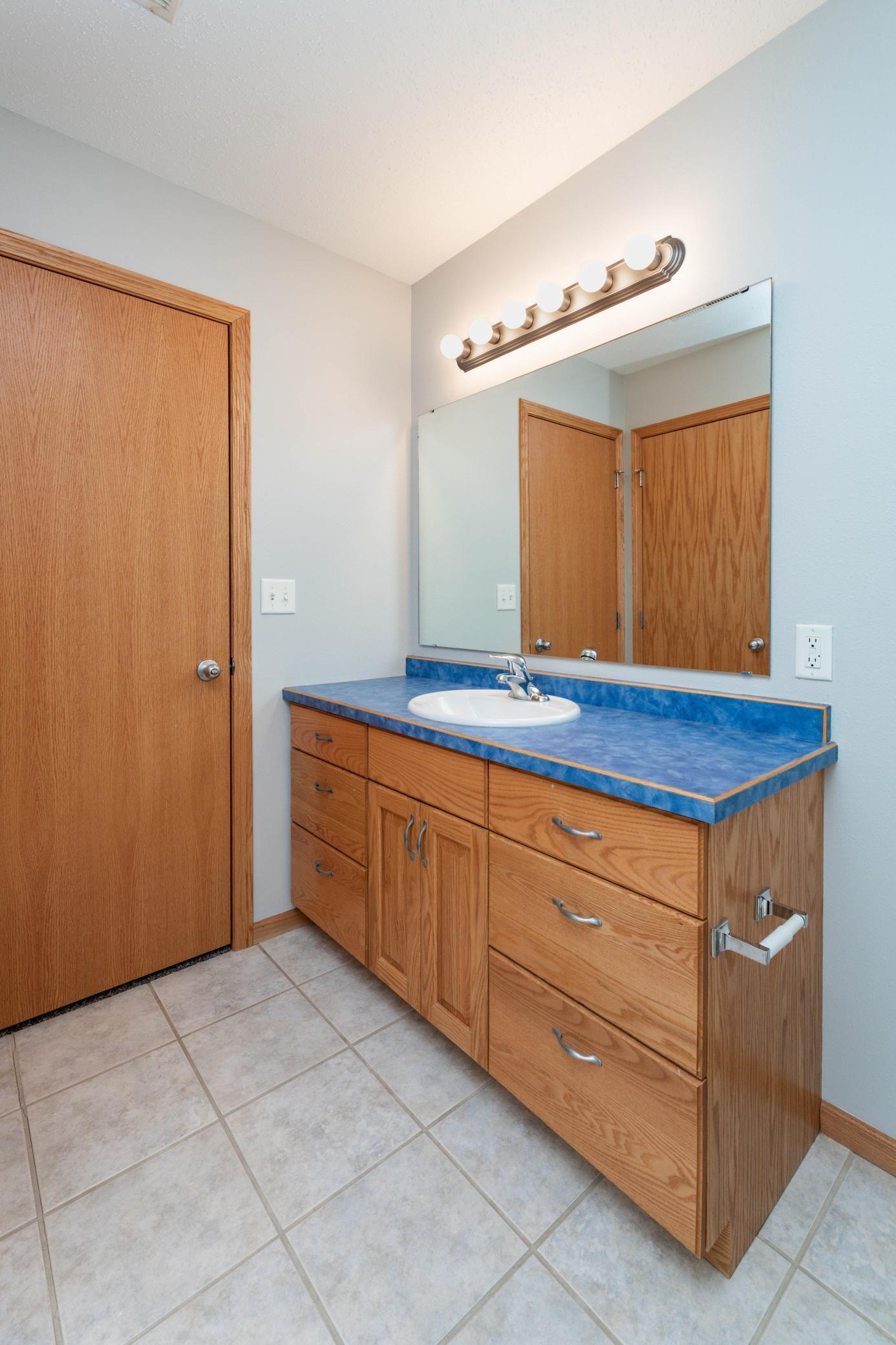 3594 Taylor Street South Fargo, ND 58104 - Photo 25 of 36