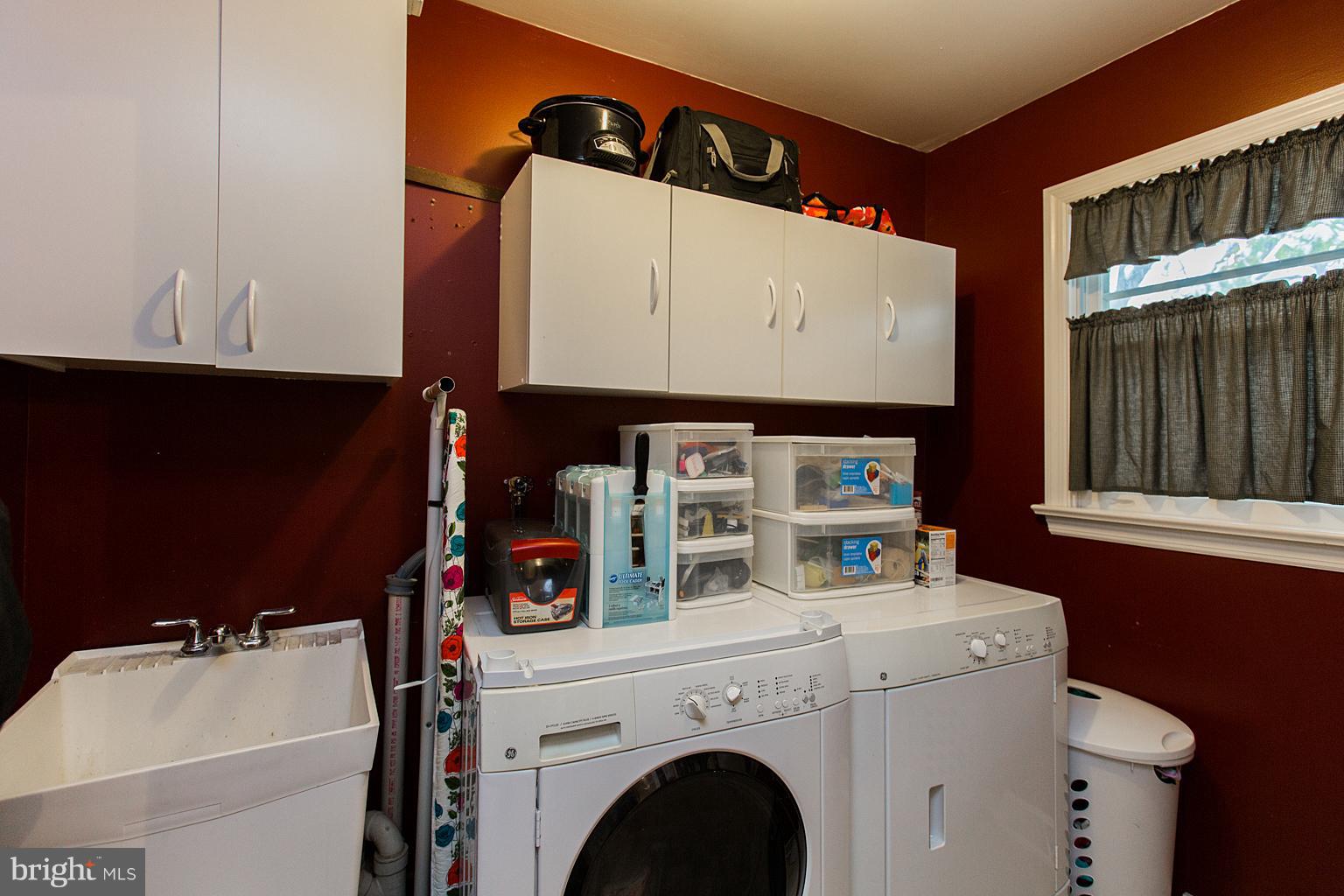 620 Candlewyck Road Lancaster, PA 17601 - Photo 18 of 47 main floor laundry room