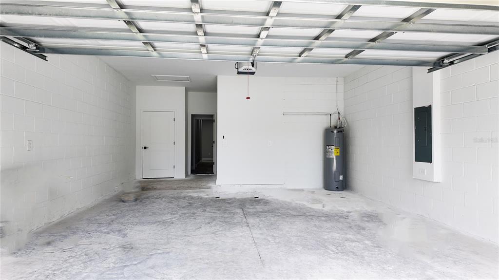 7 Spring Pass Ocala, FL 34472 - Photo 35 of 35 a view of a garage