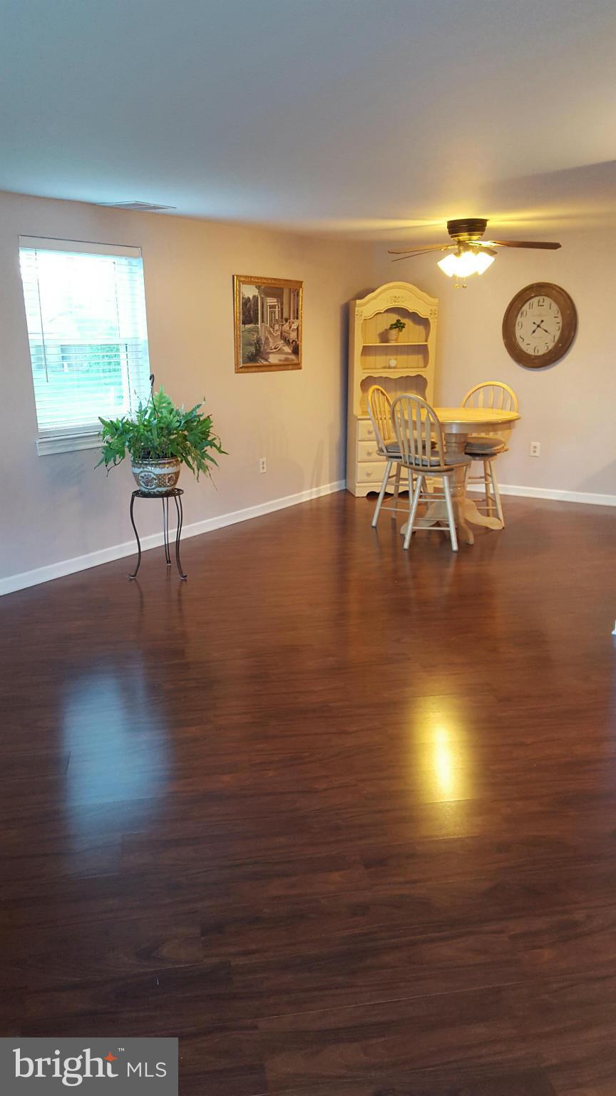 2300 Maple Road Baltimore, MD 21219 - Photo 3 of 22 Dining Room