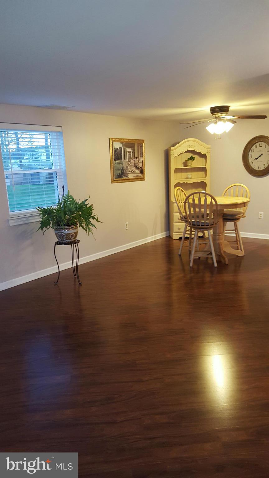 2300 Maple Road Baltimore, MD 21219 - Photo 4 of 22 Dining Room