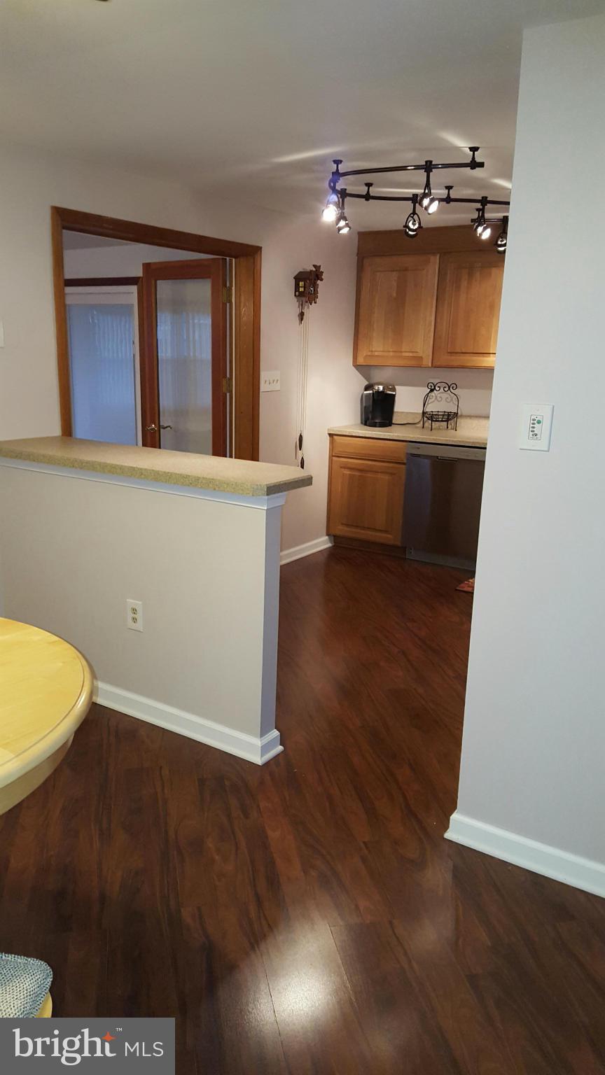 2300 Maple Road Baltimore, MD 21219 - Photo 5 of 22 Interior (General)