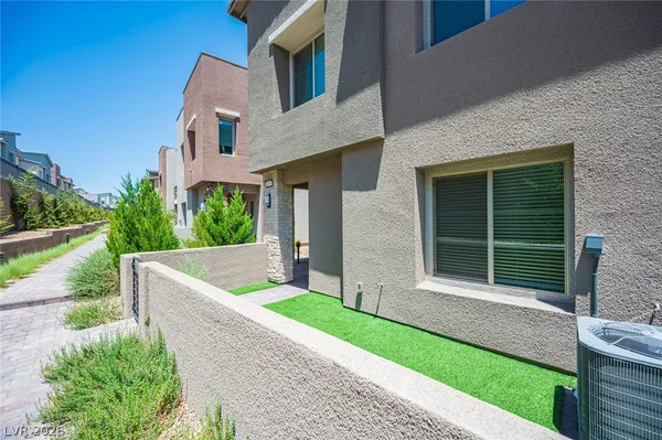 $3,000 | 600 Carriage Hill Drive, Unit 1053, Las Vegas, NV 89138