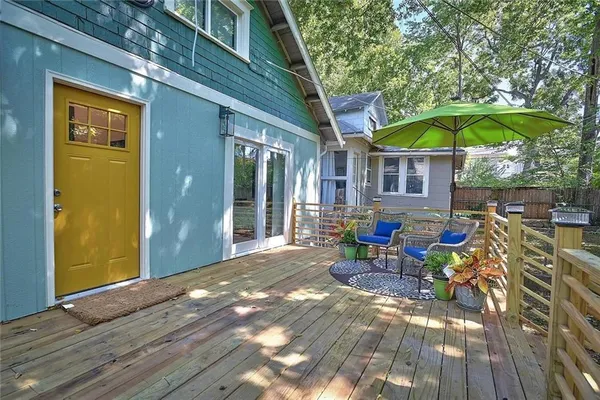 $359,950 | 703 East 43rd Street, Kansas City, MO 64110