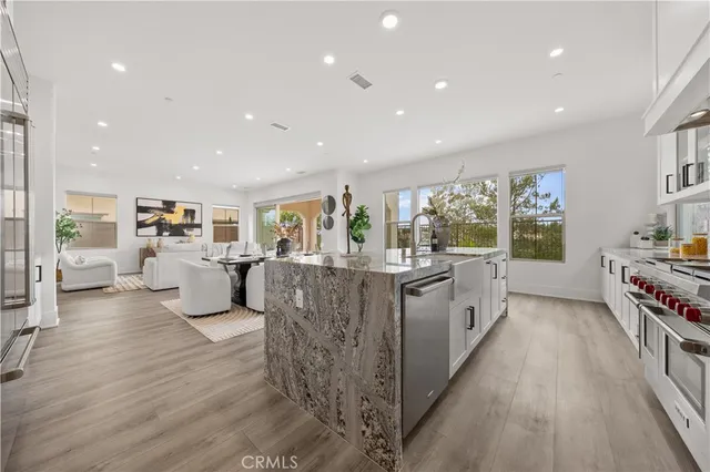 $9,800 | 59 Longchamp, Irvine, CA 92602