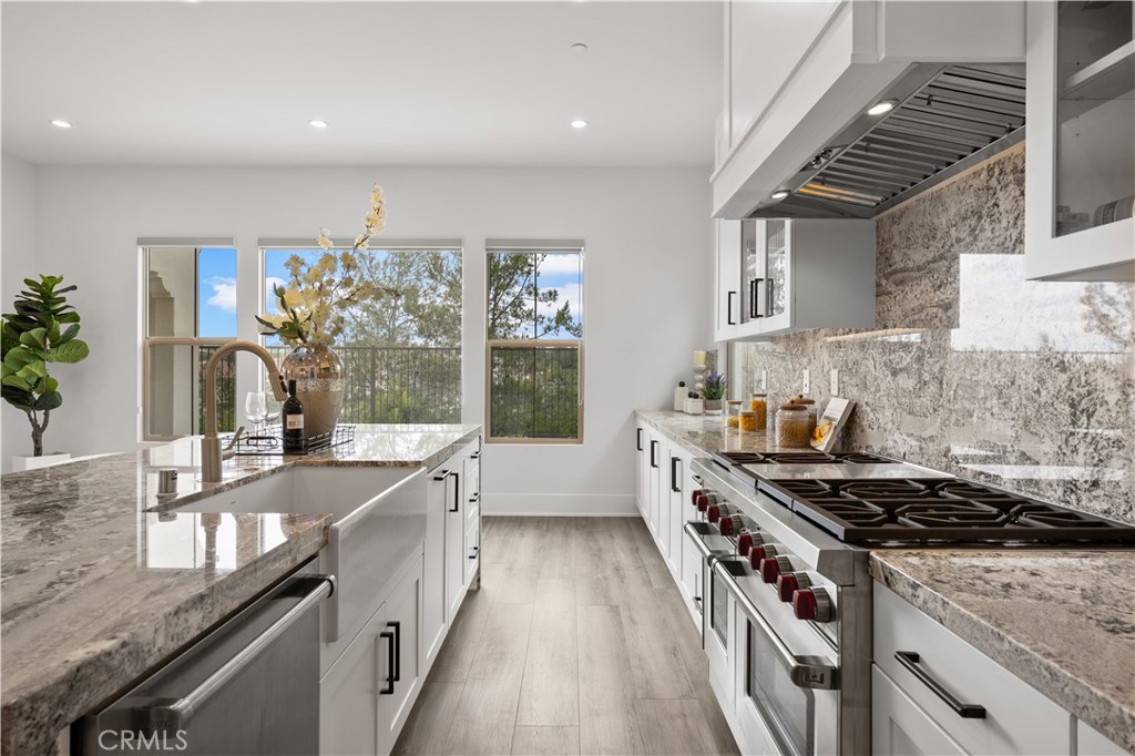 59 Longchamp Irvine, CA 92602 - Photo 15 of 31