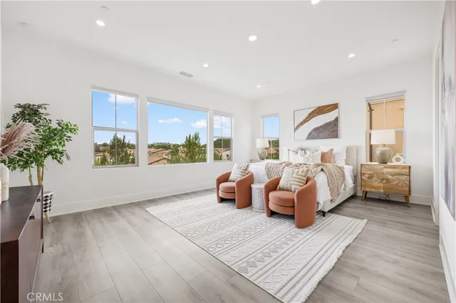 $9,800 | 59 Longchamp, Irvine, CA 92602