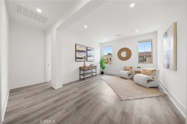 $9,800 | 59 Longchamp, Irvine, CA 92602